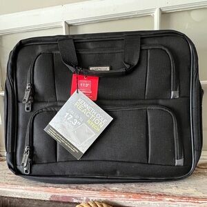 NWT KENNETH COLE REACTION R-Tech Laptop Bag for up to 17.3” Laptop in Black